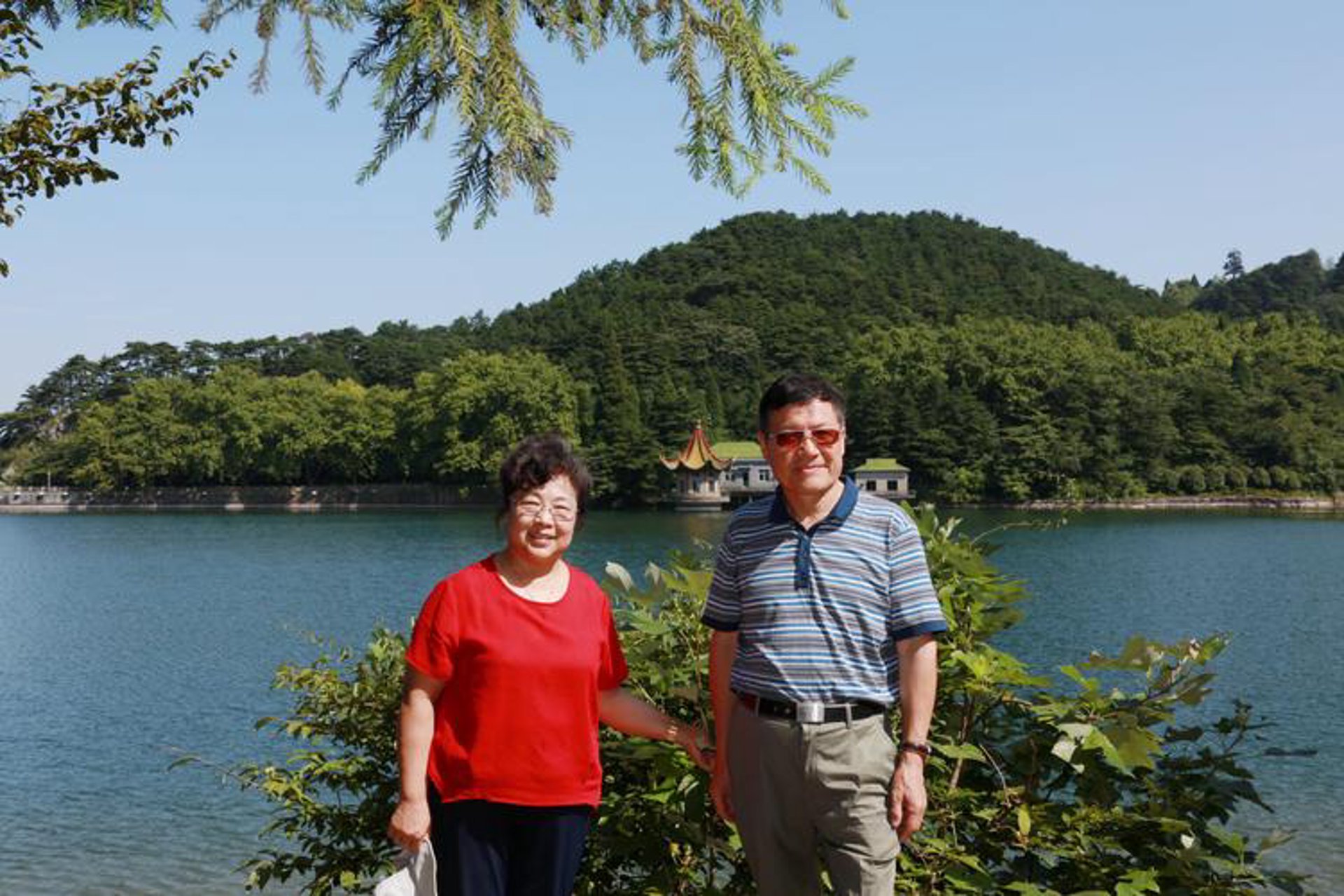 诗识缘美容